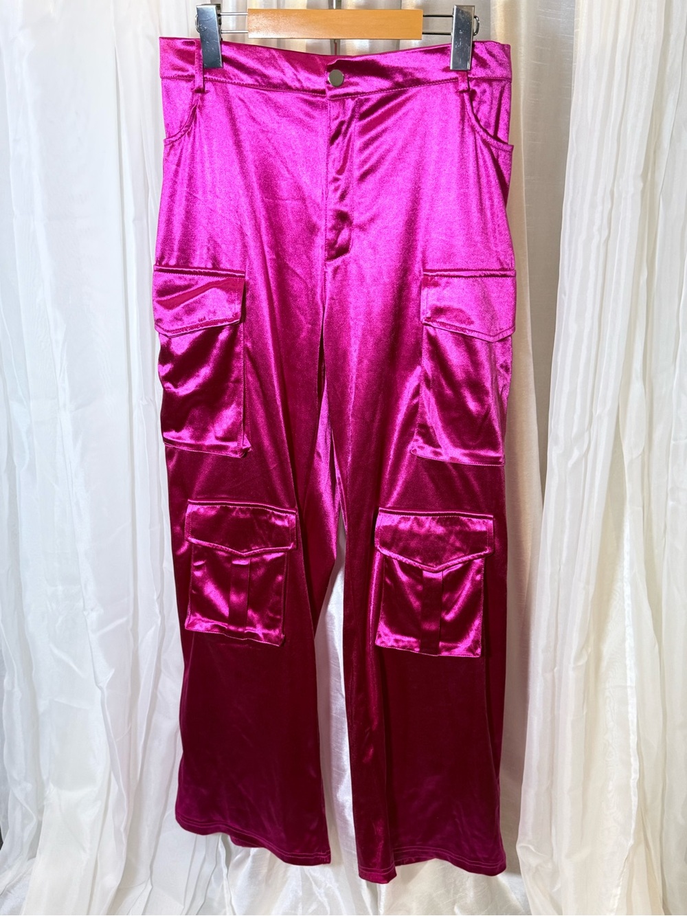 Women's Cargo Satin Pants in Fuchsia